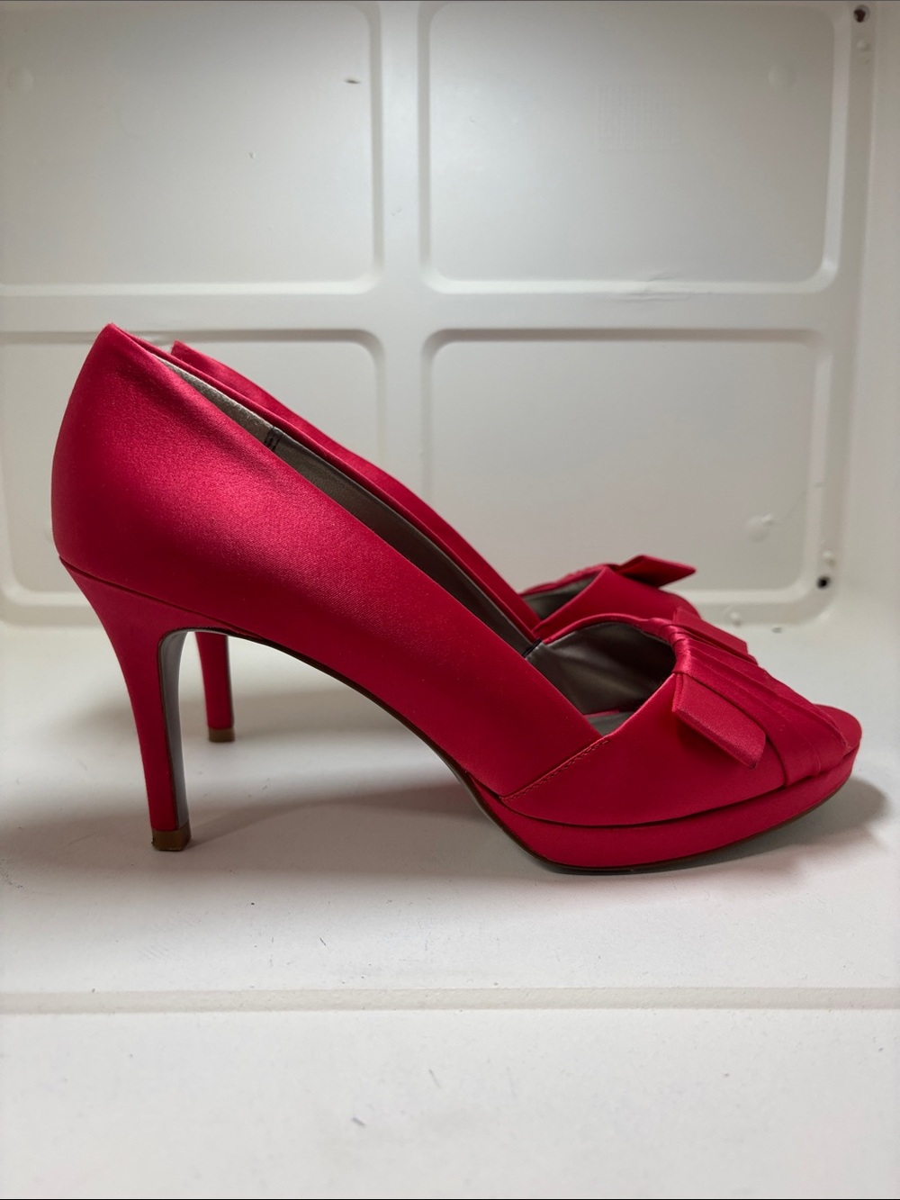 Red Satin Peep-Toe Heels with Bow Accent party occasion, trendy chic date night - Picture 4 of 6
